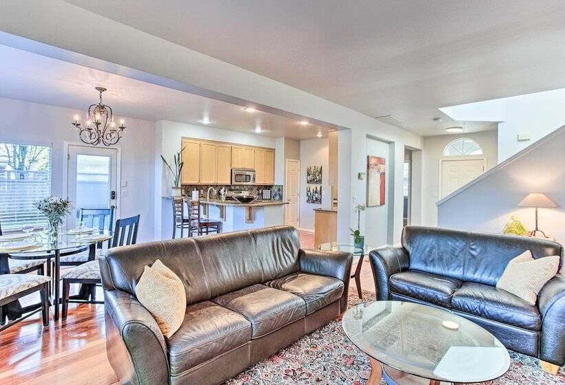 Tacoma Home W/ Garden + Pond ~ 3 Mi To Beach!