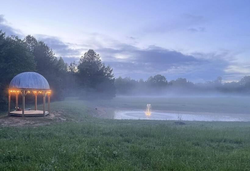 Terre Haute Manor Farmhouse W/ Gardens & Deck!