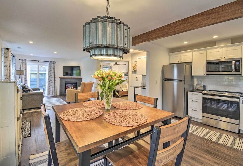 Updated Port Orchard Home, Walk To Waterfront