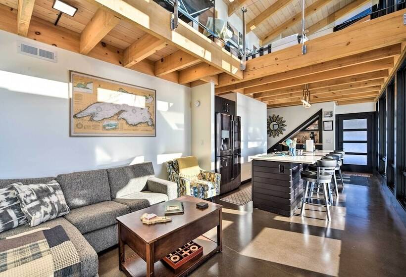 Waterfront Cabin On Lake Superior W/ Fire Pit