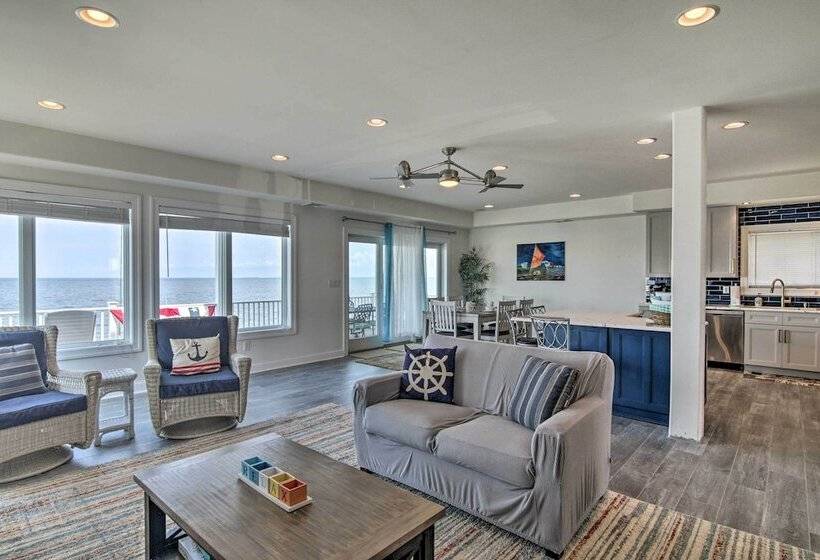 Waterfront Sanctuary W/ Panoramic Bay Views!
