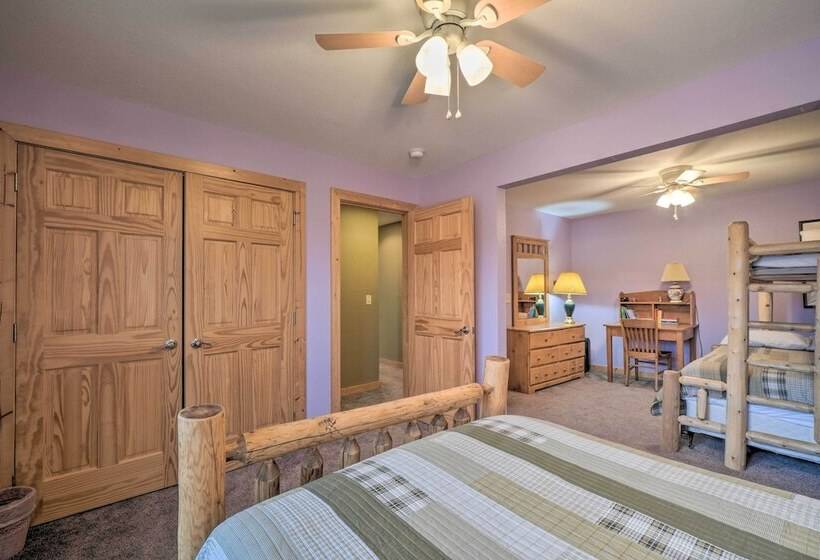 Sevierville Cabin W/ Lake Views & Wraparound Porch