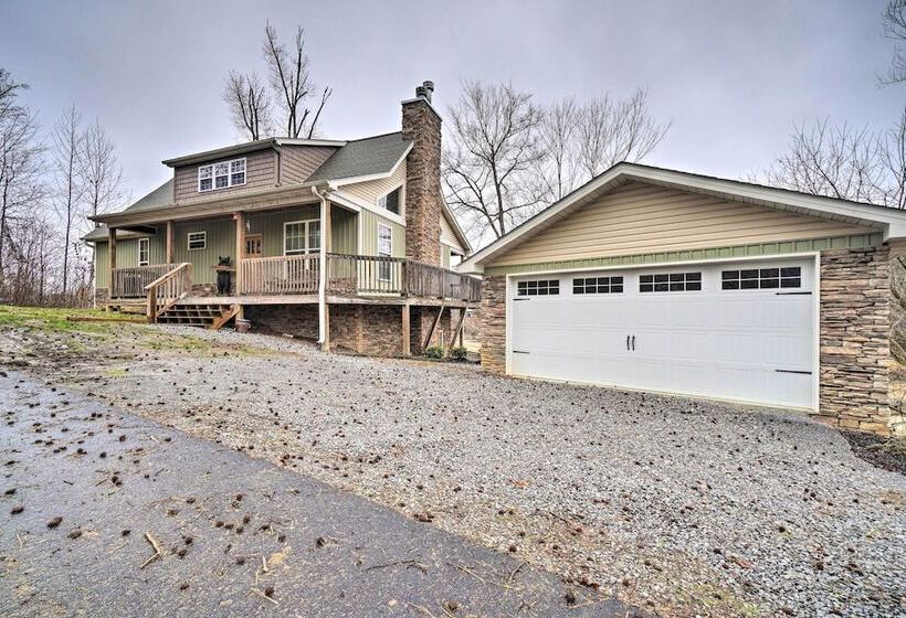 Sevierville Cabin W/ Lake Views & Wraparound Porch