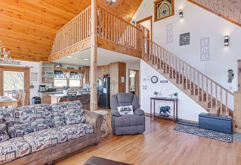 West Virginia Cabin Near Snowshoe Mountain Resort
