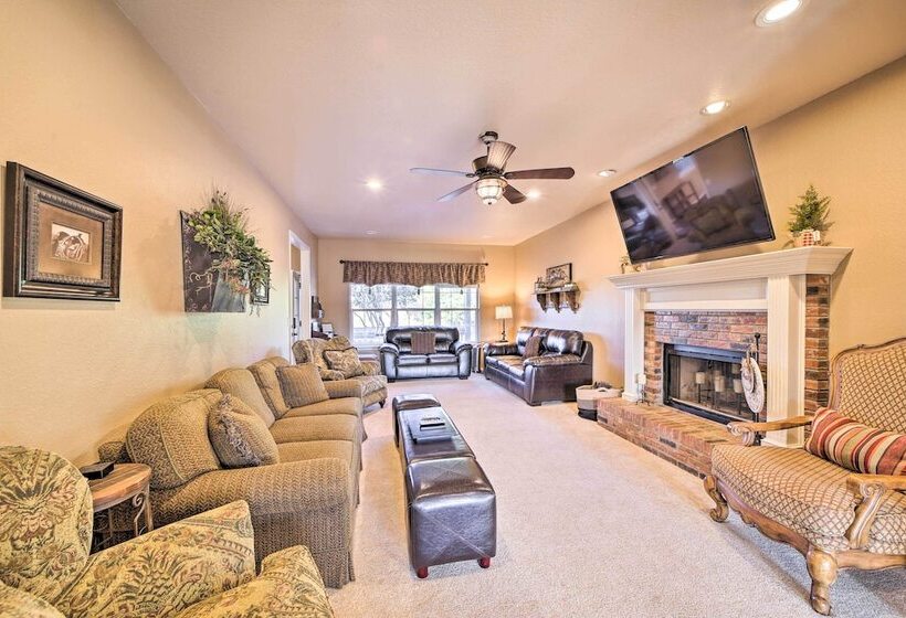 15 Acre Retreat Near Dtwn Tulsa & Skiatook Lake