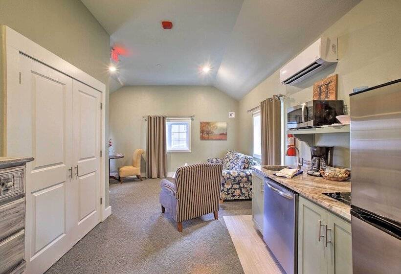 Branson Cottage W/ Pool Access ~ 2 Mi To The Strip