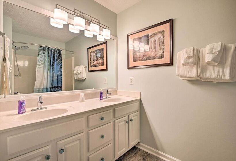 Pet Friendly Home W/ Fire Pit In Myrtle Beach