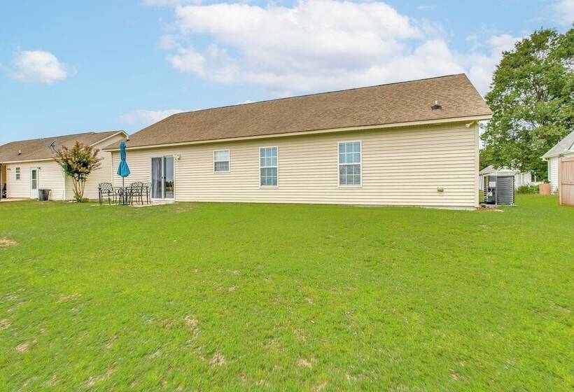 Pet Friendly Home W/ Fire Pit In Myrtle Beach
