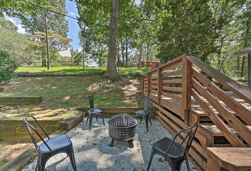 Chic House W/ Private Dock On Lake Hartwell!