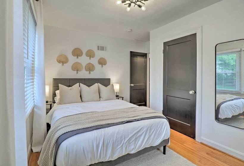 Dreamy St Charles Retreat W/ Furnished Patio!