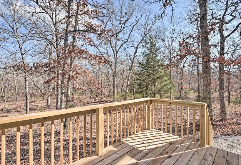 El Dorado Springs Cabin: Near Trails & Parks!