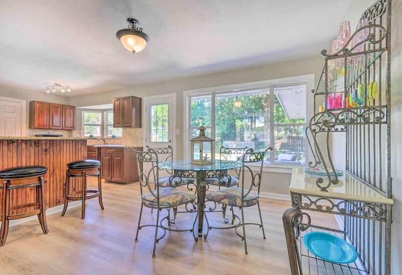 Family Home W/ Private Pool & Fenced Yard!