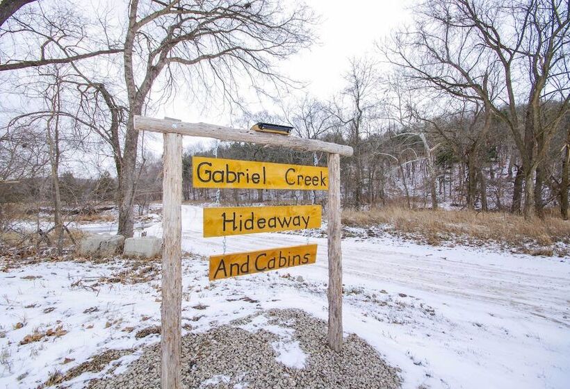 Florence Cabin W/ On Site Creek!