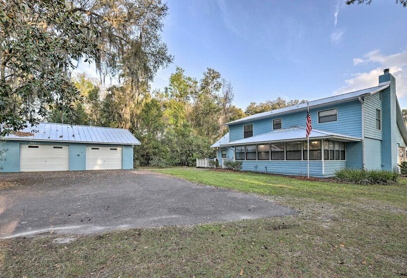 Gorgeous Waldo Home W/ Dock On Santa Fe Lake!