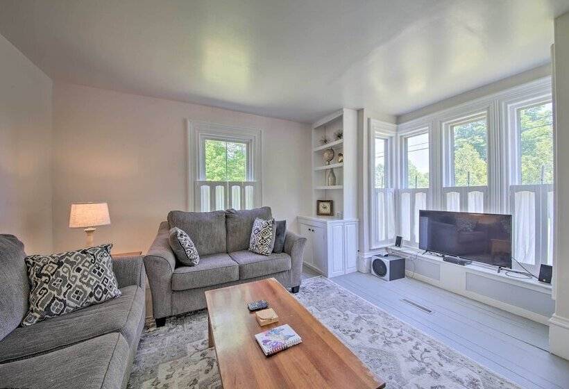 Historic Waldoboro House Near Lakes, Boating, Etc!