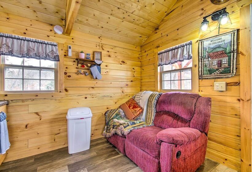 Creek Views & Grill: Idyllic Florence Cabin