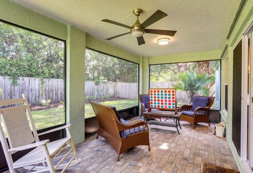Inviting Jensen Beach Home W/ Screened In Patio!
