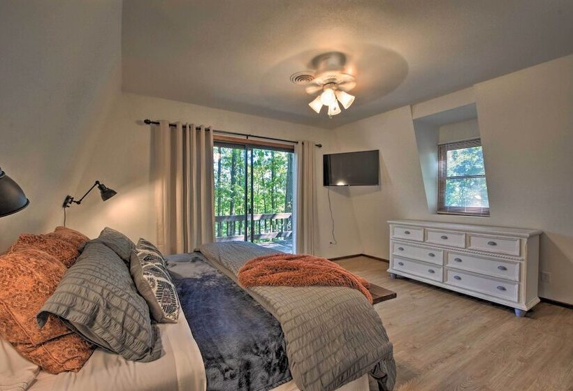 Lake Hartwell Home W/ Dock < 10 Miles To Clemson!
