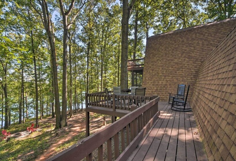 Lake Hartwell Home W/ Dock < 10 Miles To Clemson!