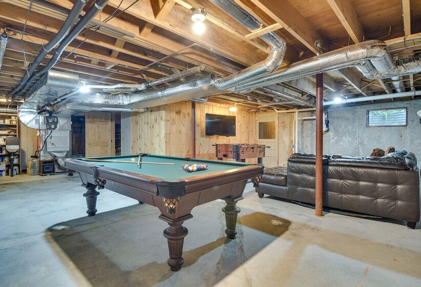 Lakefront Naples Retreat With Docks & Fire Pits!