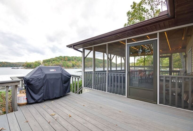 Lake Of The Ozarks Home W/ Dock & Water Slide