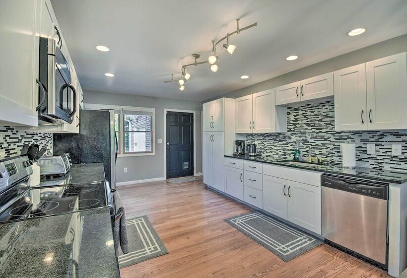 Lakefront Westminster Retreat W/ Boat Dock!