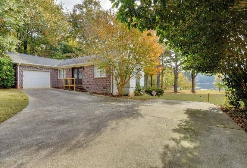 Lakefront Westminster Retreat W/ Boat Dock!