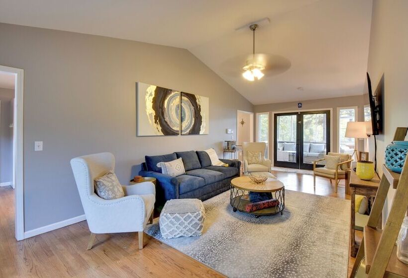 Lakefront Westminster Retreat W/ Boat Dock!