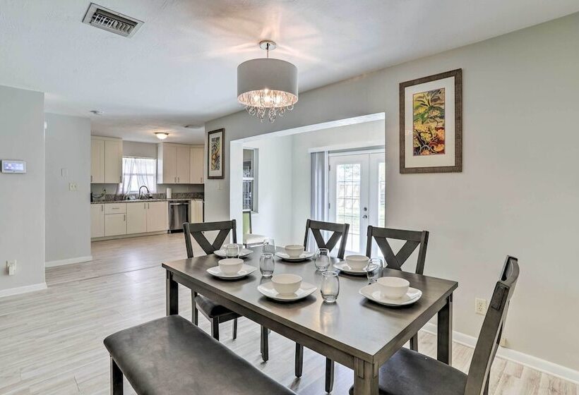 Largo Hideaway W/ Game Room & Fenced Yard!