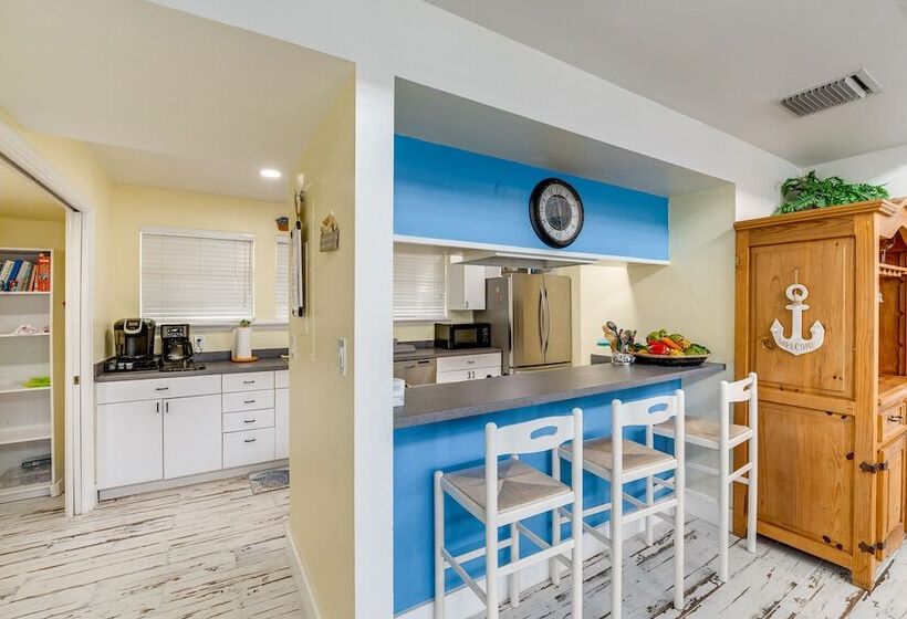 Luxury Key Largo Home W/ Guest House & Pool!