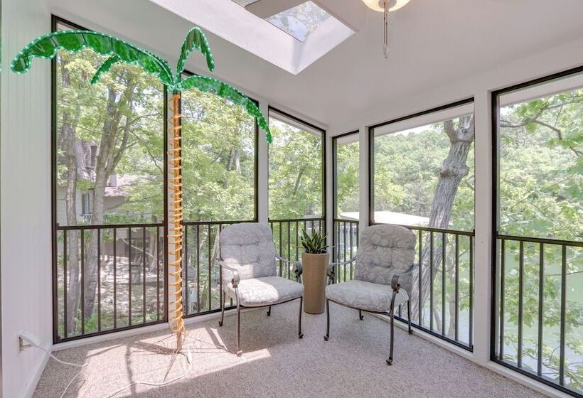 Spacious Decks & Dock: Margaritaville Home!