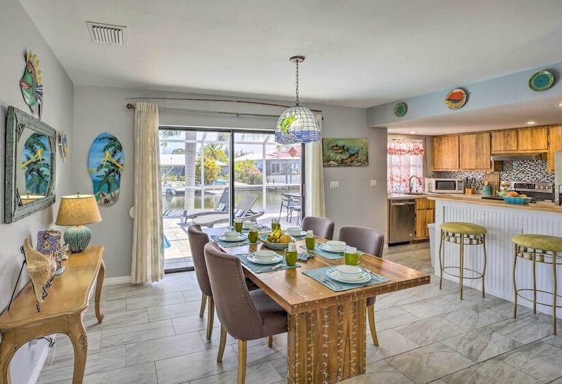 Heated Pool + Lanai: Matlacha Isles Getaway
