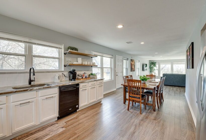 Modern Flower Mound Home < 2 Mi To River Walk