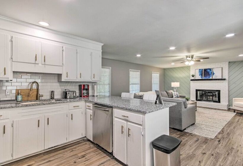 Modern Lexington Retreat W/ Backyard & Pool!