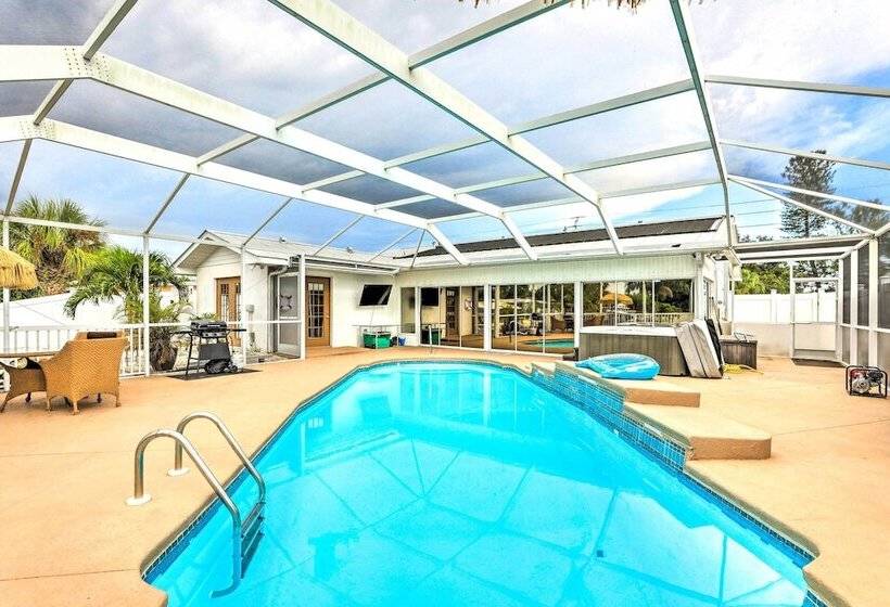 Ocean Breeze Oasis  W/ Boat Dock & Slip On Canal!