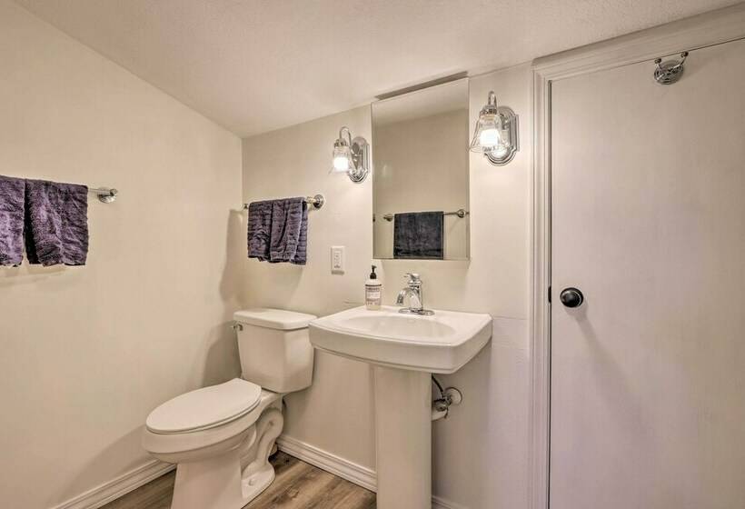 Osage Beach Lakehouse: Dock Access & Fire Pit