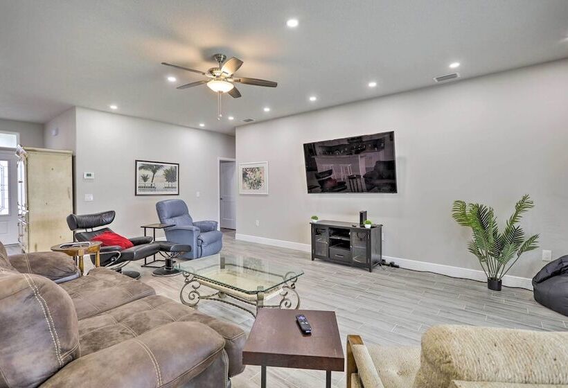 Palm Bay Home W/ Patio & Yard   12 Mi To Beach!