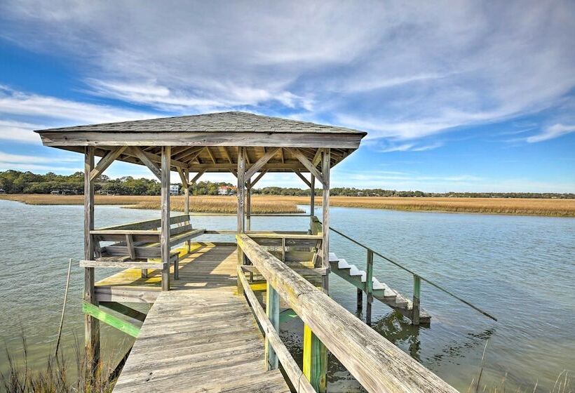 Pawleys Island House,   Steps To Beach & Creek!