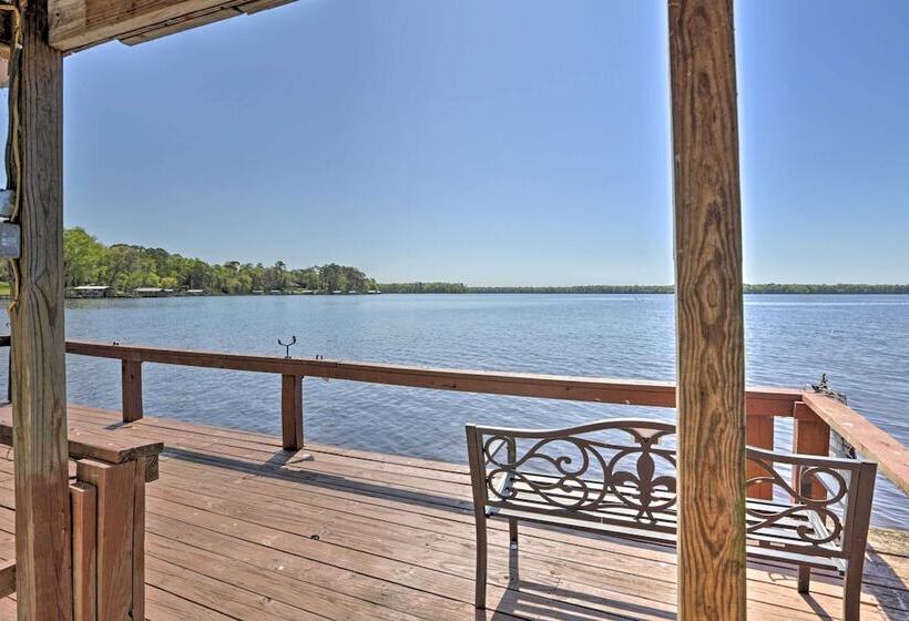 Peaceful Escape W/ Boat Dock On Lake Talquin!