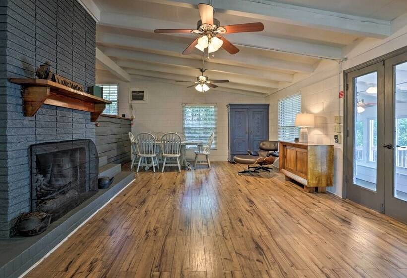 Peaceful Escape W/ Boat Dock On Lake Talquin!