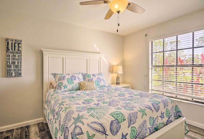 Pet Friendly Fort Myers Home W/ Patio & Grill!