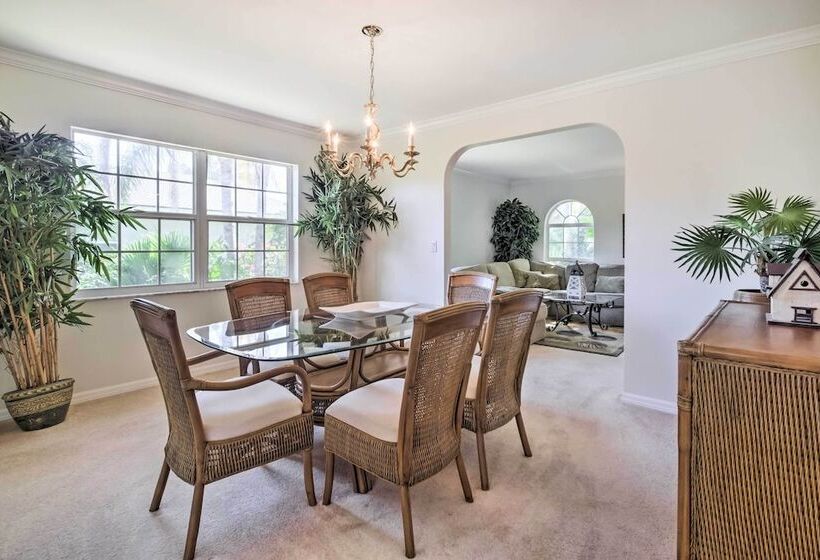 Pet Friendly Home In Vero Beach, 1 Mi To Beach!