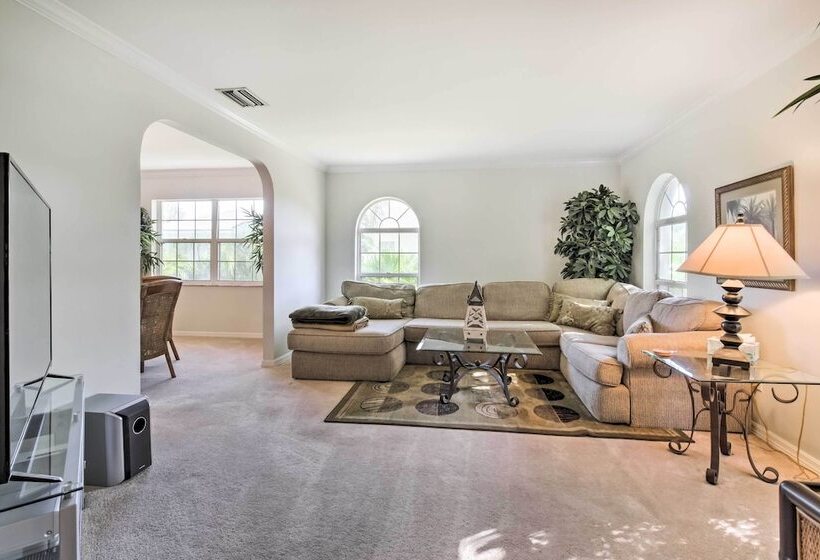 Pet Friendly Home In Vero Beach, 1 Mi To Beach!