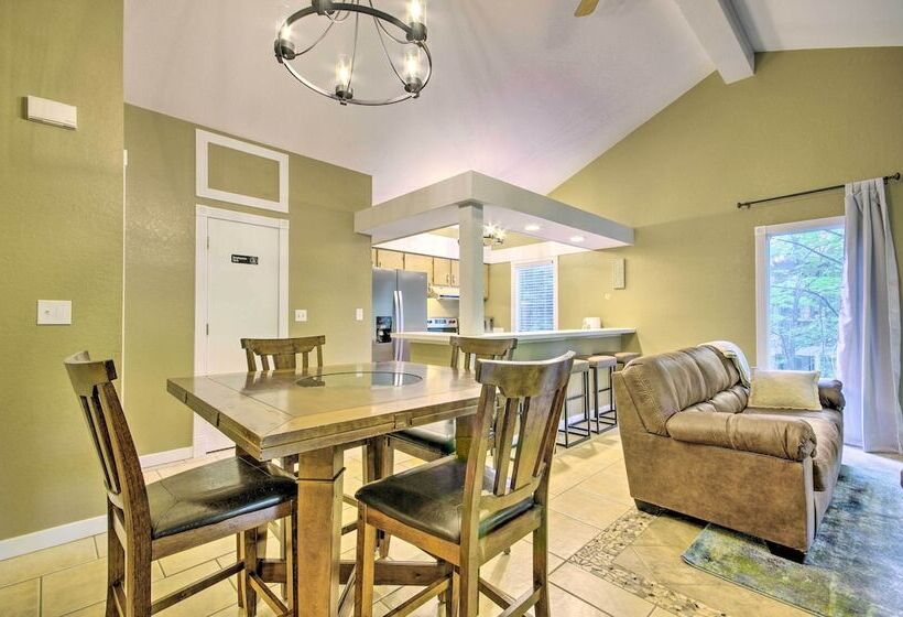 Margarita Resort Retreat In Osage Beach!