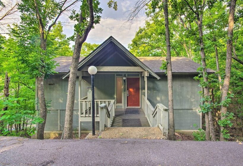 Margarita Resort Retreat In Osage Beach!