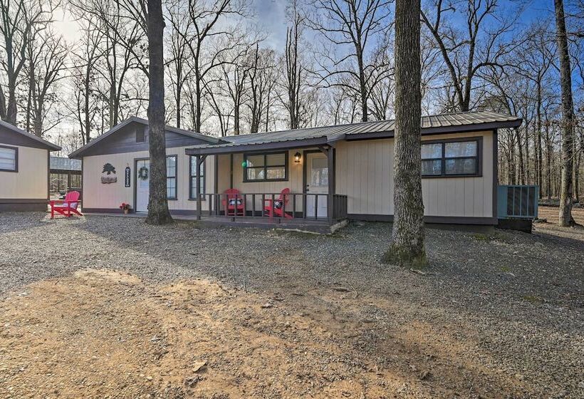 Pet Friendly  Shady Oaks  Broken Bow Gem W/ Patio!