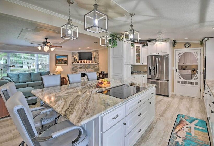 Picturesque Retreat On St Johns River + Docks