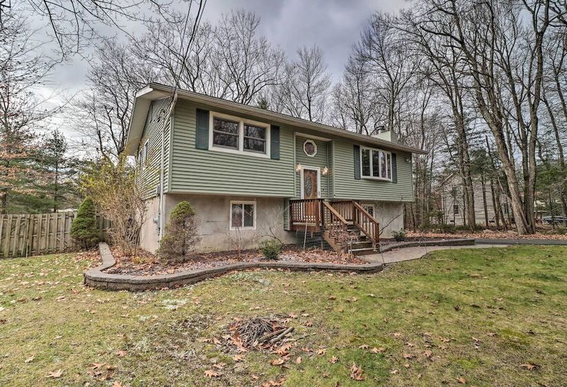 3 Mi To Kalahari: Pocono Mountain Home W/ Fire Pit