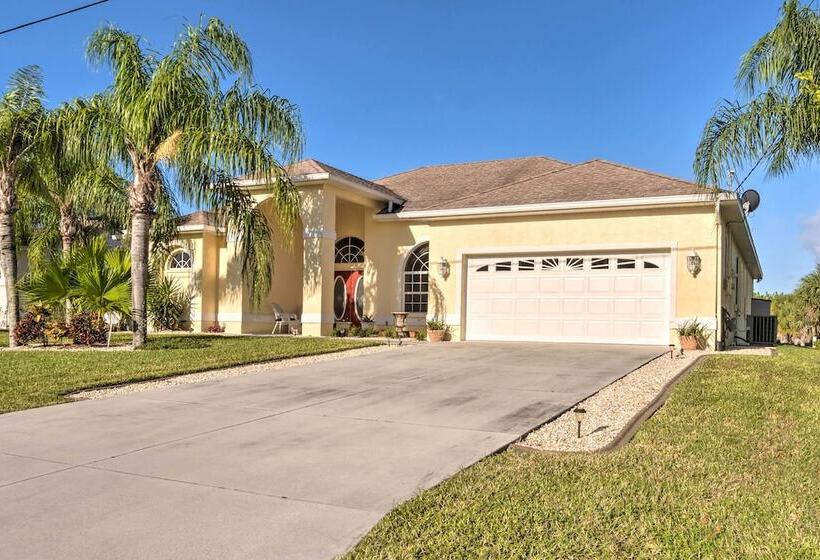 Port Charlotte Home On Canal W/ Lanai & Pool!