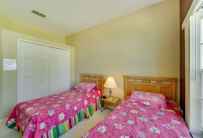 Lake View Escape W/ Lanai In Kissimmee!